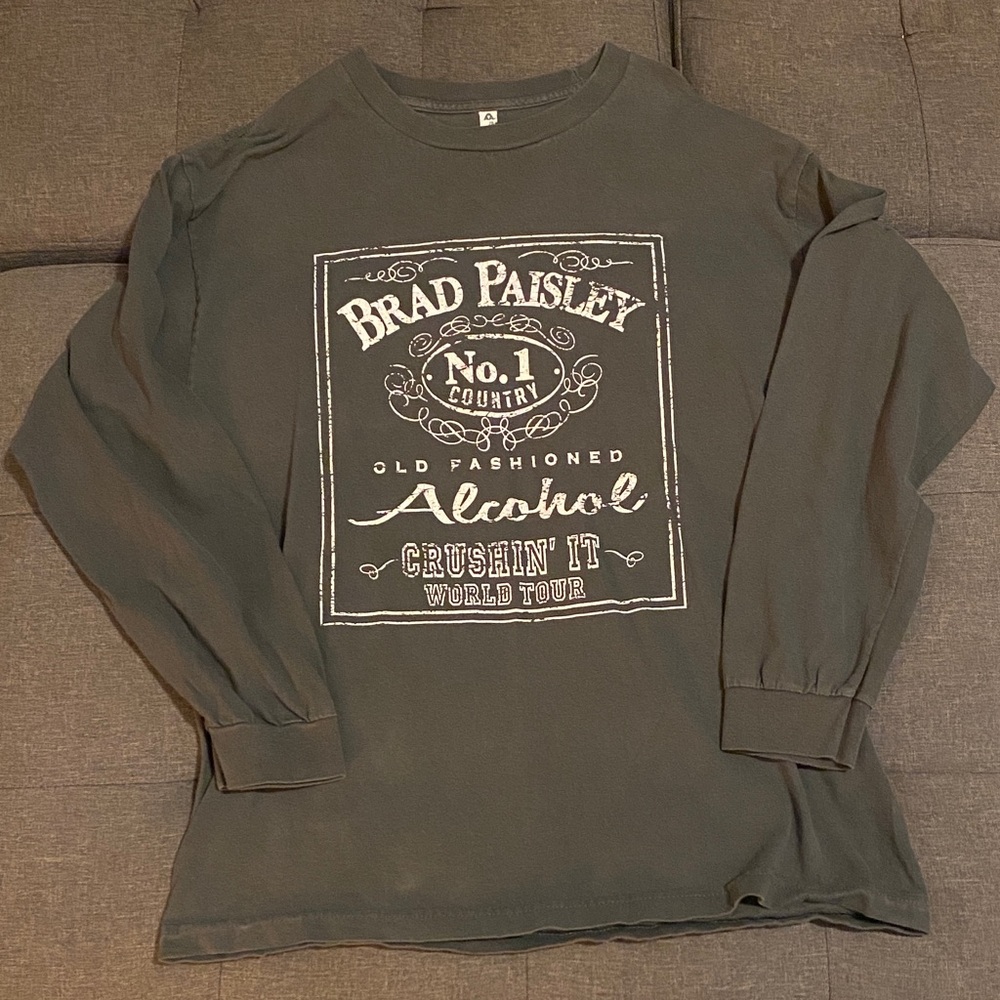 Brad Paisley Alcohol Concert Tour Tee Long Sleeve T-Shirt Grey Men’s Size Large